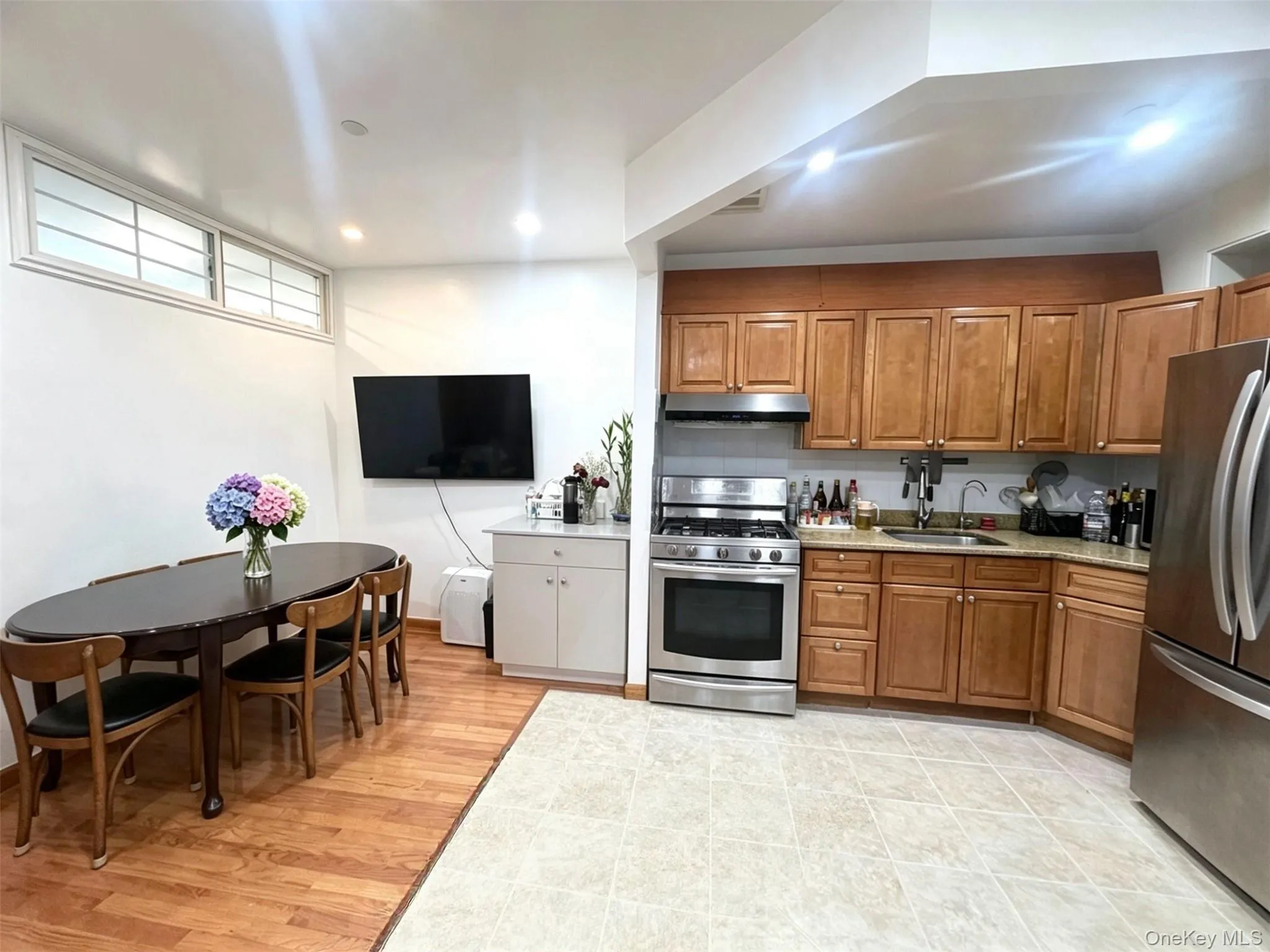 4606 88th Street, New York, NY, 2 Bedrooms Bedrooms, 5 Rooms Rooms,1 BathroomBathrooms,Residential,For Rent,88th,0,KEY1001018 4606 88th Street, New York, NY, 2 Bedrooms Bedrooms, 5 Rooms Rooms,1 BathroomBathrooms,Residential,For Rent,88th,0,KEY1001018