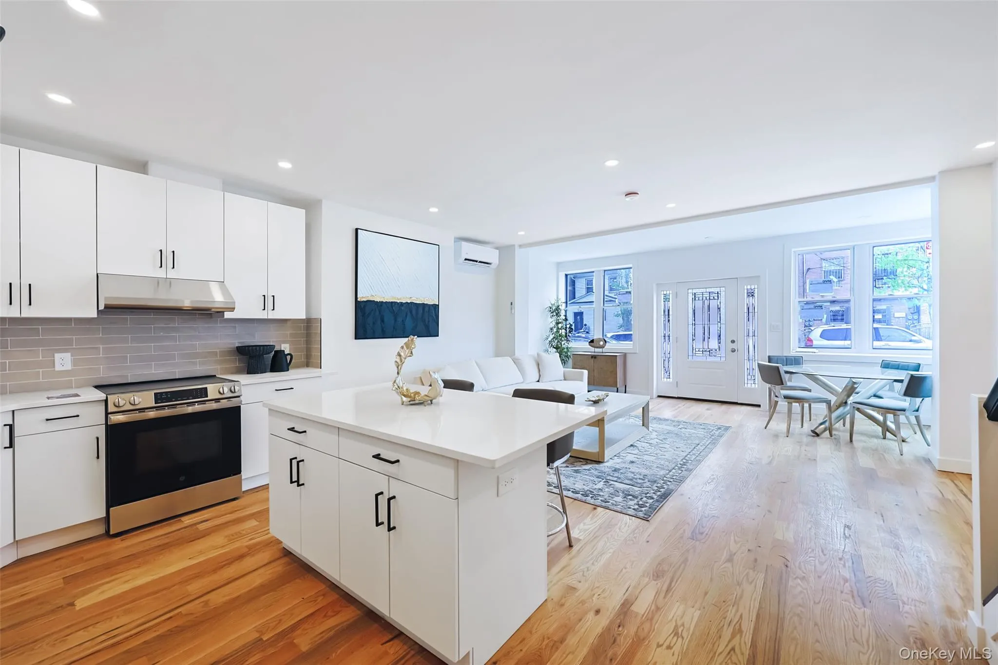 108-17 35th Avenue, New York, NY, 4 Bedrooms Bedrooms, 9 Rooms Rooms,3 BathroomsBathrooms,Residential,For Rent,35th,0,1001021 108-17 35th Avenue, New York, NY, 4 Bedrooms Bedrooms, 9 Rooms Rooms,3 BathroomsBathrooms,Residential,For Rent,35th,0,1001021