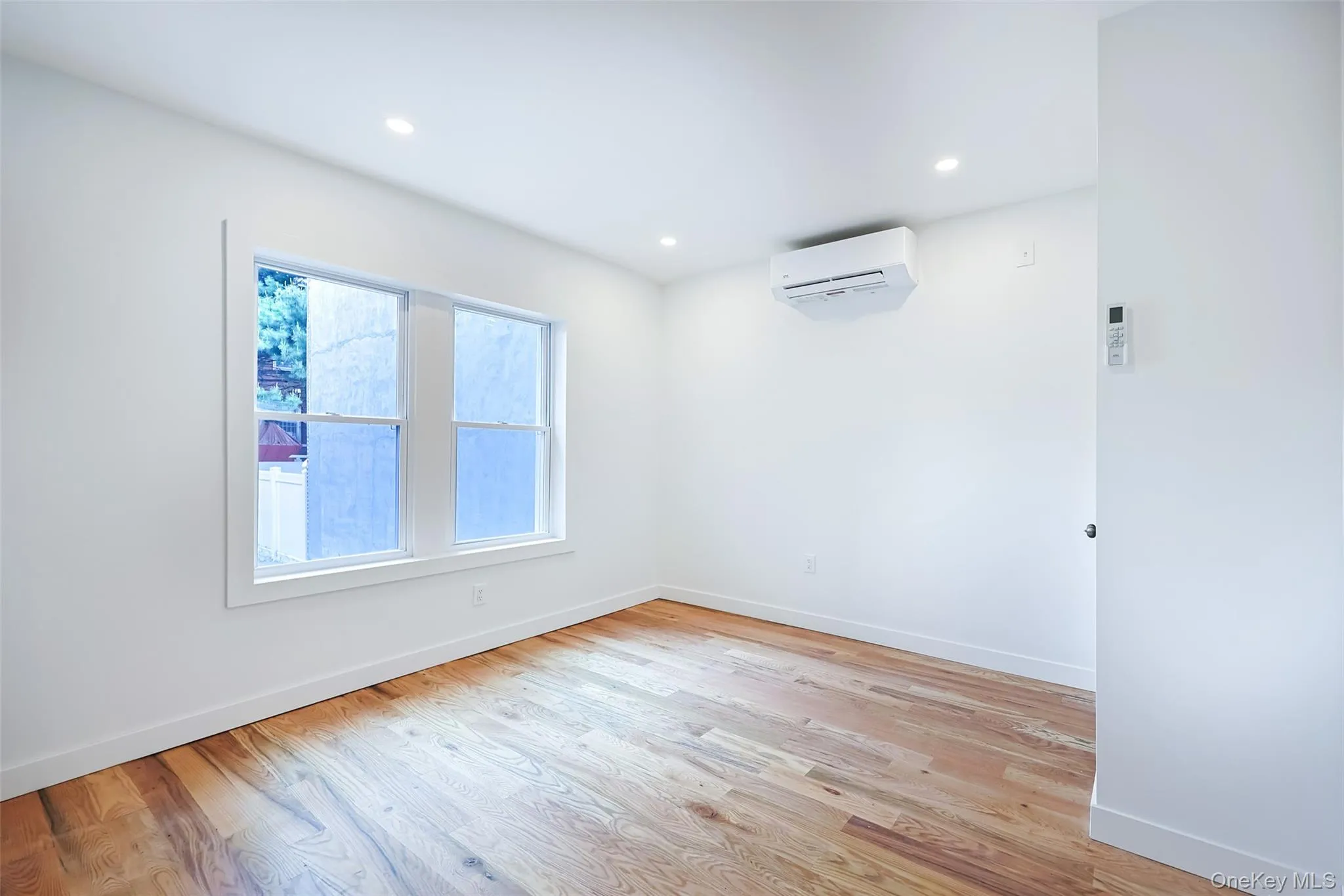 108-17 35th Avenue, New York, NY, 4 Bedrooms Bedrooms, 9 Rooms Rooms,3 BathroomsBathrooms,Residential,For Rent,35th,0,1001021 108-17 35th Avenue, New York, NY, 4 Bedrooms Bedrooms, 9 Rooms Rooms,3 BathroomsBathrooms,Residential,For Rent,35th,0,1001021