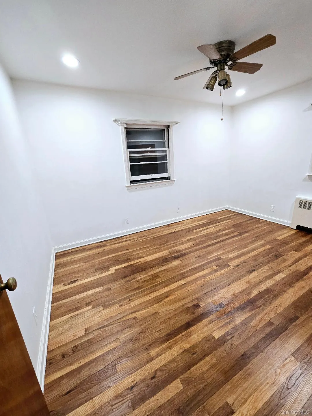 7718 271st Street, New York, NY, 3 Bedrooms Bedrooms, 7 Rooms Rooms,1 BathroomBathrooms,Residential Lease,For Rent,271st,0,1001023 7718 271st Street, New York, NY, 3 Bedrooms Bedrooms, 7 Rooms Rooms,1 BathroomBathrooms,Residential Lease,For Rent,271st,0,1001023