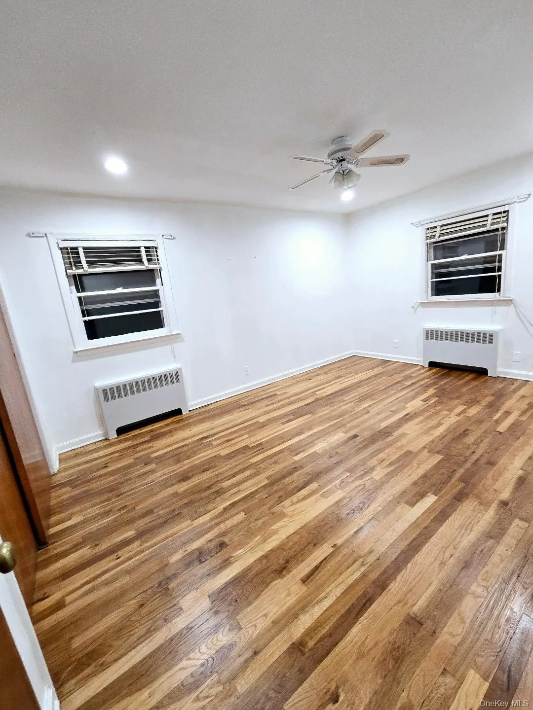 7718 271st Street, New York, NY, 3 Bedrooms Bedrooms, 7 Rooms Rooms,1 BathroomBathrooms,Residential Lease,For Rent,271st,0,1001023 7718 271st Street, New York, NY, 3 Bedrooms Bedrooms, 7 Rooms Rooms,1 BathroomBathrooms,Residential Lease,For Rent,271st,0,1001023