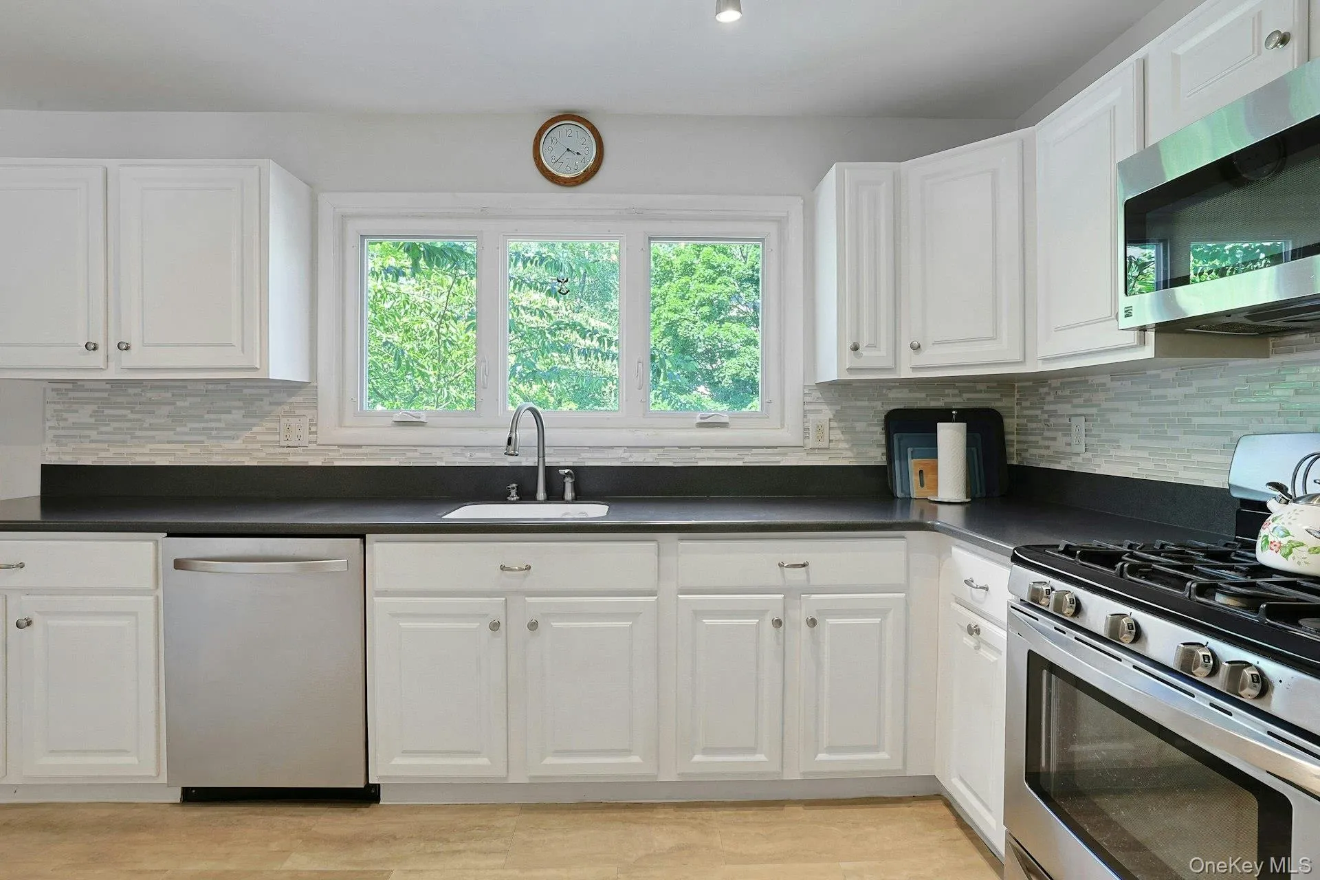 34 Village Green, Clarkstown, NY, 2 Bedrooms Bedrooms, 7 Rooms Rooms,2 BathroomsBathrooms,Residential,For Rent,Village,0,1001032 34 Village Green, Clarkstown, NY, 2 Bedrooms Bedrooms, 7 Rooms Rooms,2 BathroomsBathrooms,Residential,For Rent,Village,0,1001032