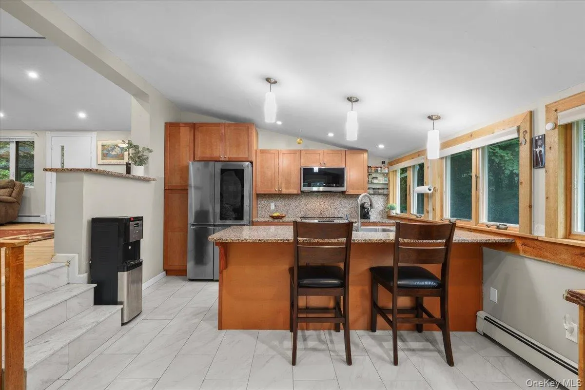 Eat in Kitchen Eat in Kitchen
