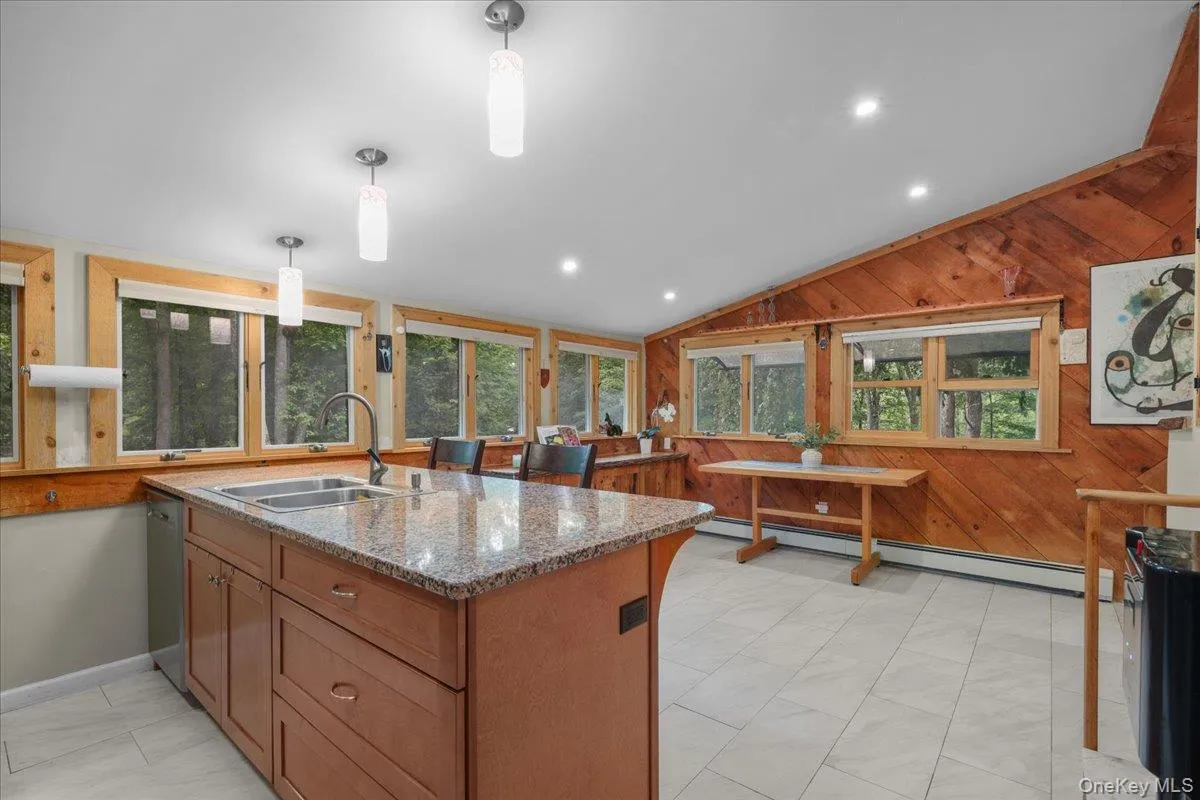 Eat in Kitchen Eat in Kitchen