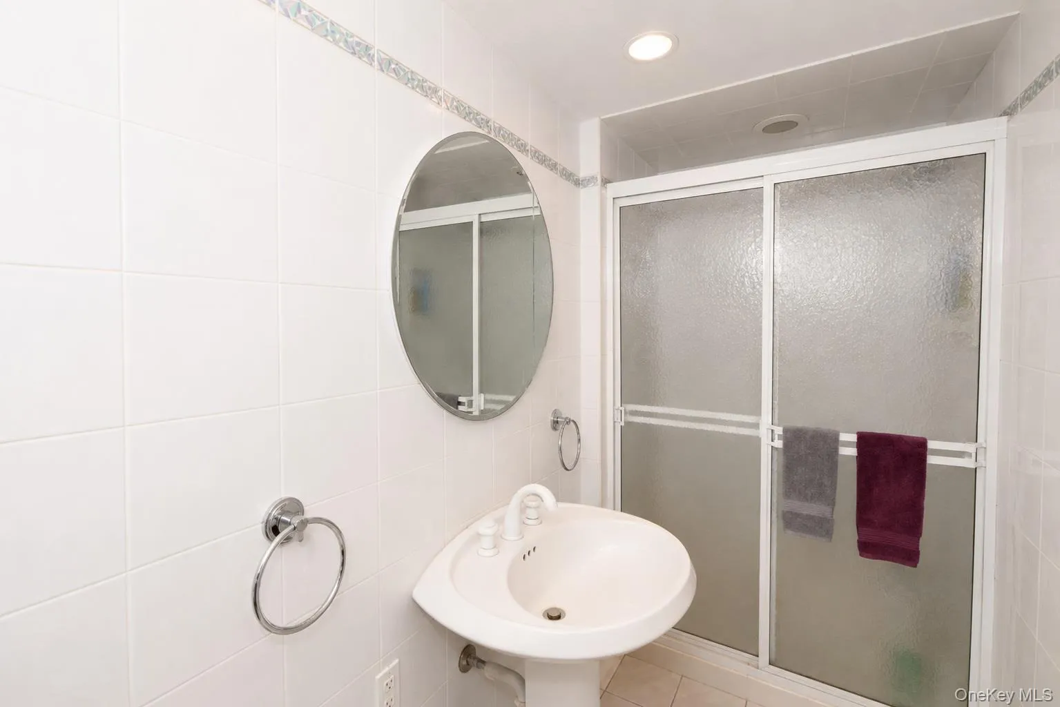 223 End Avenue, Oyster Bay, NY, 3 Bedrooms Bedrooms, 7 Rooms Rooms,1 BathroomBathrooms,Residential,For Rent,End,0,1001036 223 End Avenue, Oyster Bay, NY, 3 Bedrooms Bedrooms, 7 Rooms Rooms,1 BathroomBathrooms,Residential,For Rent,End,0,1001036