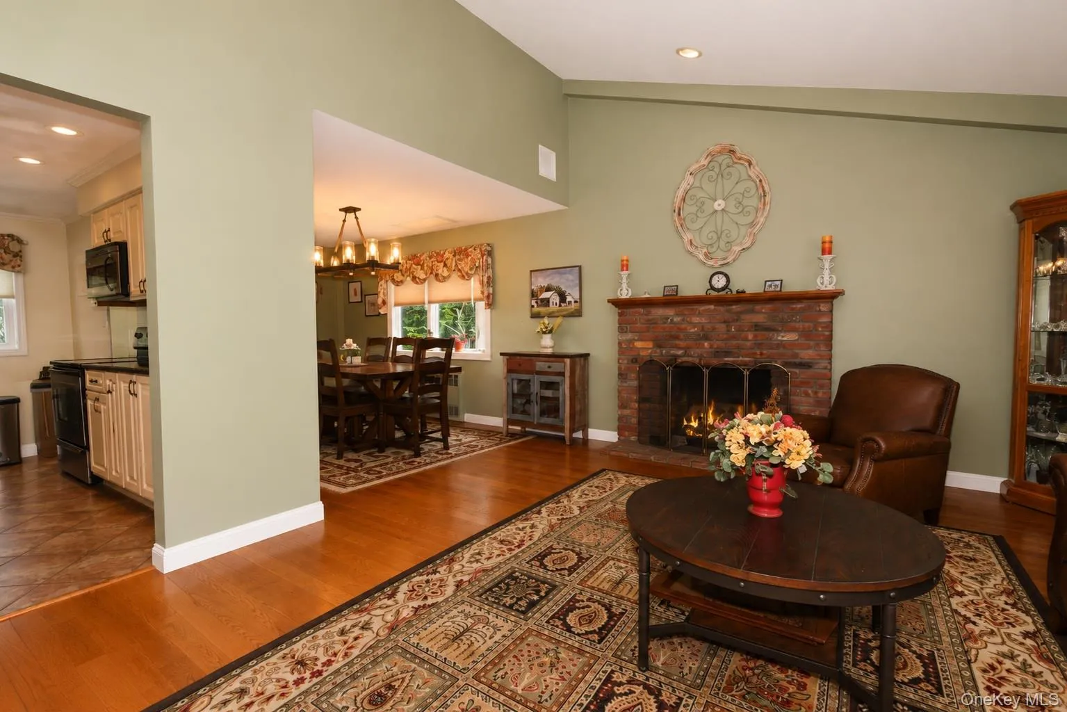 223 End Avenue, Oyster Bay, NY, 3 Bedrooms Bedrooms, 7 Rooms Rooms,1 BathroomBathrooms,Residential,For Rent,End,0,1001036 223 End Avenue, Oyster Bay, NY, 3 Bedrooms Bedrooms, 7 Rooms Rooms,1 BathroomBathrooms,Residential,For Rent,End,0,1001036