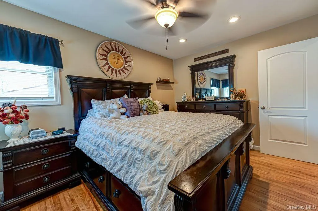 8 Oswego Drive, Islip, NY, 3 Bedrooms Bedrooms, 5 Rooms Rooms,2 BathroomsBathrooms,Residential,For Rent,Oswego,0,1001037 8 Oswego Drive, Islip, NY, 3 Bedrooms Bedrooms, 5 Rooms Rooms,2 BathroomsBathrooms,Residential,For Rent,Oswego,0,1001037
