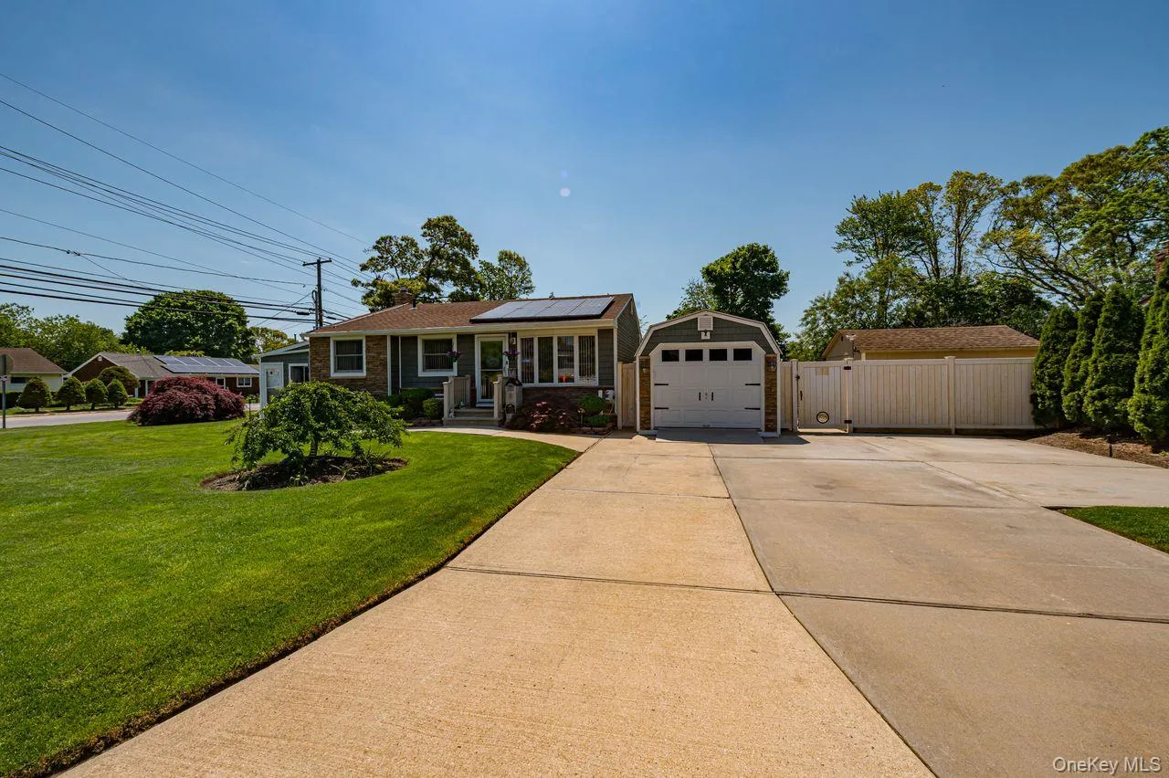 8 Oswego Drive, Islip, NY, 3 Bedrooms Bedrooms, 5 Rooms Rooms,2 BathroomsBathrooms,Residential,For Rent,Oswego,0,1001037 8 Oswego Drive, Islip, NY, 3 Bedrooms Bedrooms, 5 Rooms Rooms,2 BathroomsBathrooms,Residential,For Rent,Oswego,0,1001037