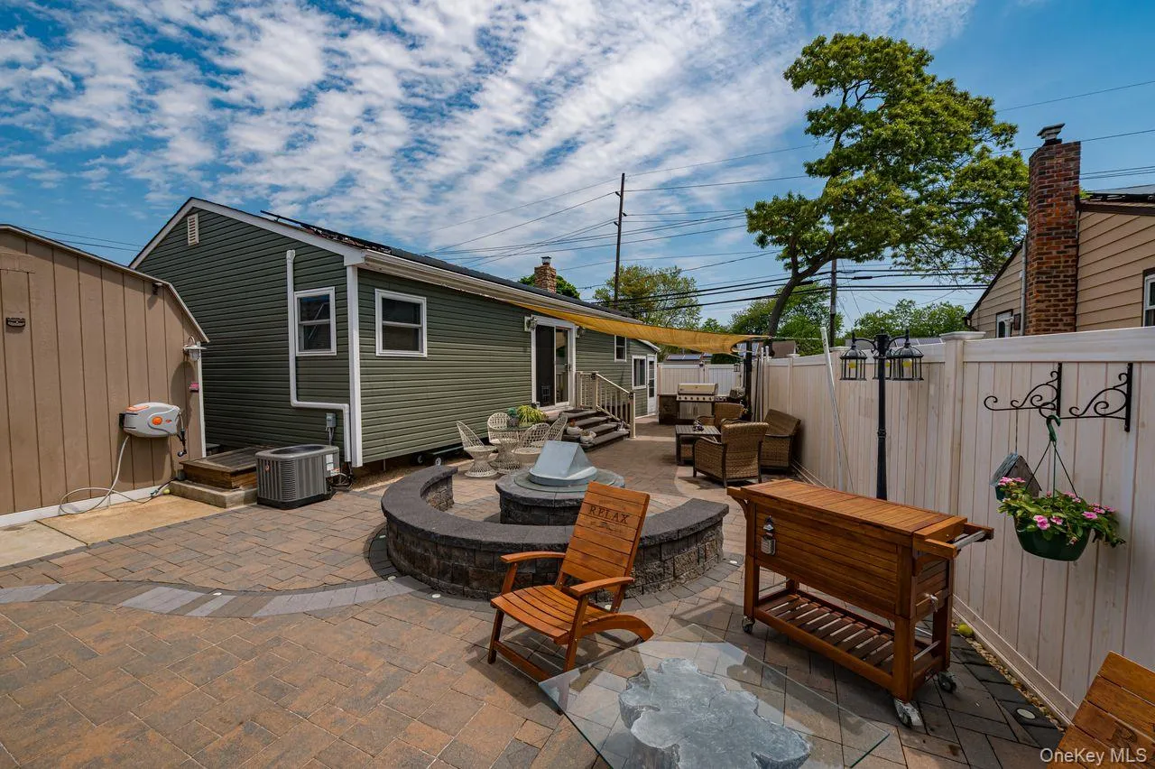 8 Oswego Drive, Islip, NY, 3 Bedrooms Bedrooms, 5 Rooms Rooms,2 BathroomsBathrooms,Residential,For Rent,Oswego,0,1001037 8 Oswego Drive, Islip, NY, 3 Bedrooms Bedrooms, 5 Rooms Rooms,2 BathroomsBathrooms,Residential,For Rent,Oswego,0,1001037