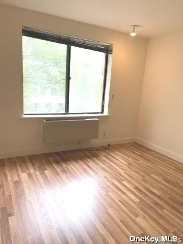 141 Great Neck Road, North Hempstead, NY, 2 Bedrooms Bedrooms, 5 Rooms Rooms,2 BathroomsBathrooms,Residential Lease,For Rent,Great Neck,0,1001046 141 Great Neck Road, North Hempstead, NY, 2 Bedrooms Bedrooms, 5 Rooms Rooms,2 BathroomsBathrooms,Residential Lease,For Rent,Great Neck,0,1001046