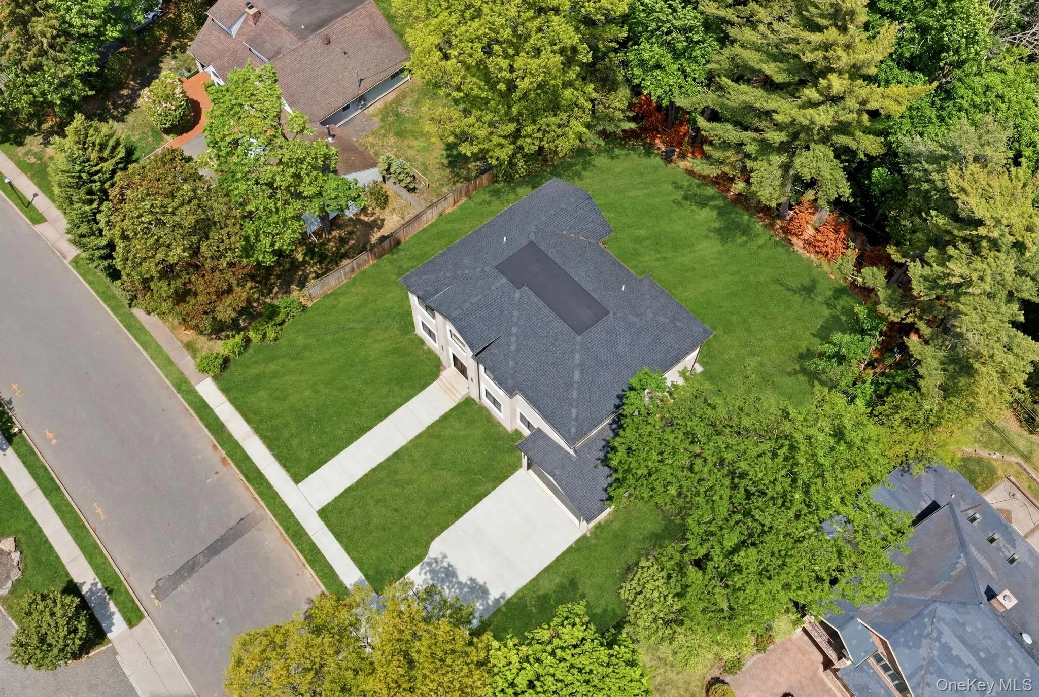 97 Parkway Drive, North Hempstead, NY, 5 Bedrooms Bedrooms, 12 Rooms Rooms,6 BathroomsBathrooms,Residential,For Rent,Parkway,0,1001048 97 Parkway Drive, North Hempstead, NY, 5 Bedrooms Bedrooms, 12 Rooms Rooms,6 BathroomsBathrooms,Residential,For Rent,Parkway,0,1001048