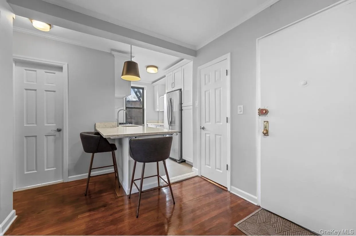 48-21 40th, New York, NY, 1 Bedroom Bedrooms, 3 Rooms Rooms,1 BathroomBathrooms,Residential Lease,For Rent,40th,0,1001059 48-21 40th, New York, NY, 1 Bedroom Bedrooms, 3 Rooms Rooms,1 BathroomBathrooms,Residential Lease,For Rent,40th,0,1001059