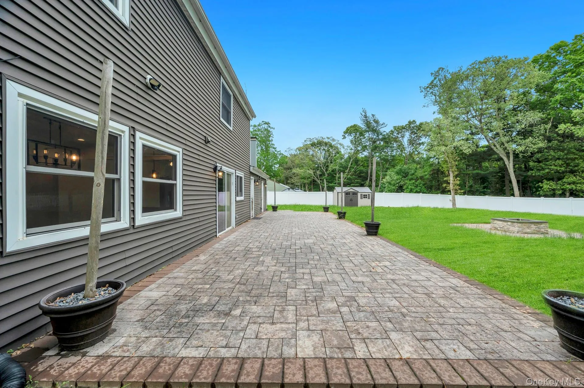4 Hale Lane, Brookhaven, NY, 5 Bedrooms Bedrooms, 10 Rooms Rooms,3 BathroomsBathrooms,Residential,For Rent,Hale,0,1001061 4 Hale Lane, Brookhaven, NY, 5 Bedrooms Bedrooms, 10 Rooms Rooms,3 BathroomsBathrooms,Residential,For Rent,Hale,0,1001061