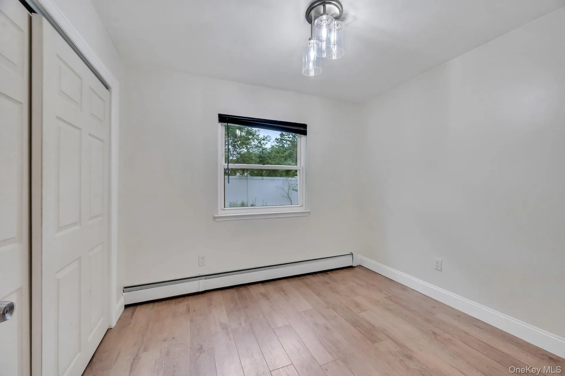 4 Hale Lane, Brookhaven, NY, 5 Bedrooms Bedrooms, 10 Rooms Rooms,3 BathroomsBathrooms,Residential,For Rent,Hale,0,1001061 4 Hale Lane, Brookhaven, NY, 5 Bedrooms Bedrooms, 10 Rooms Rooms,3 BathroomsBathrooms,Residential,For Rent,Hale,0,1001061
