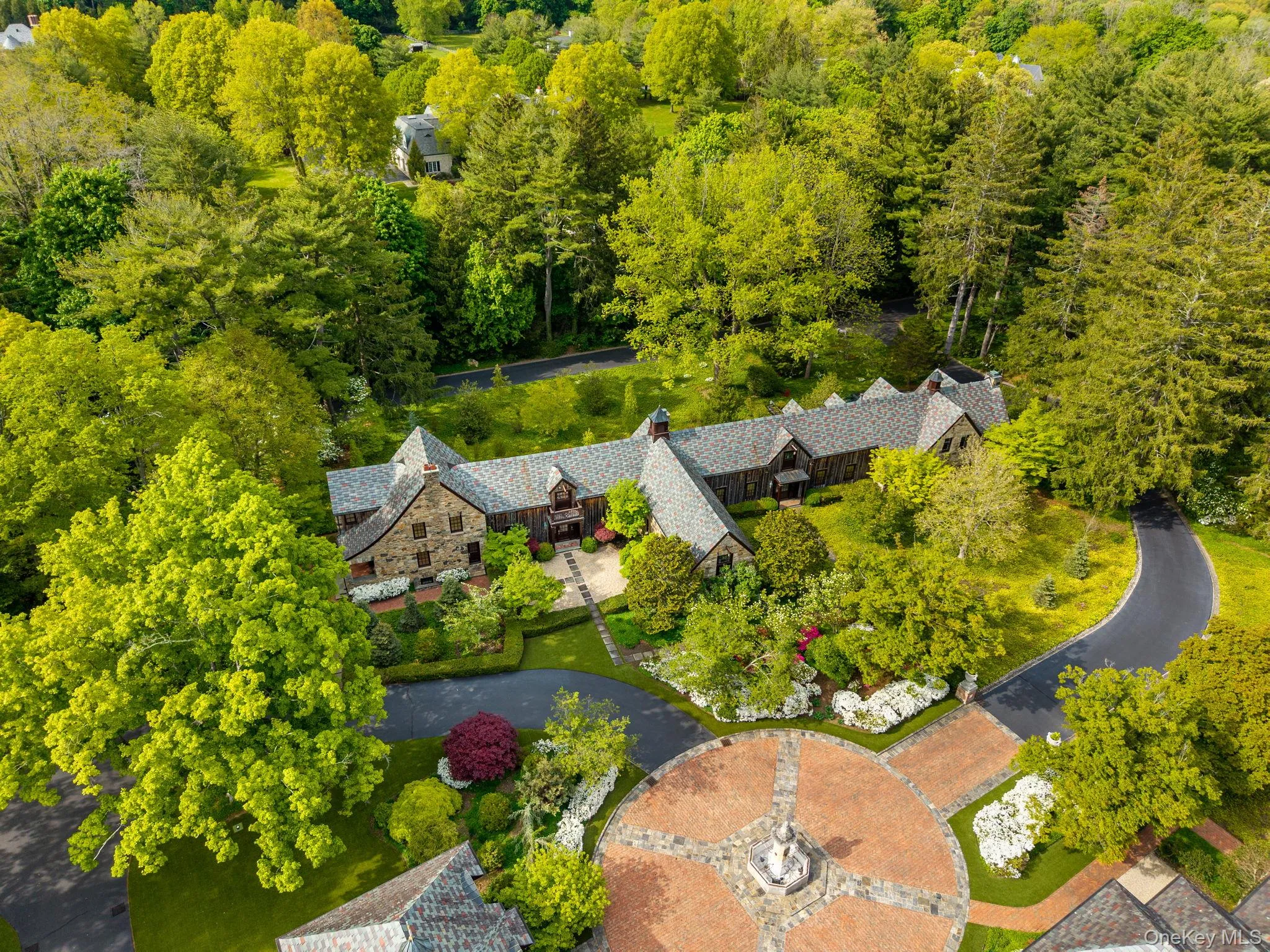 1 Applewood Estate, Oyster Bay, NY, 13 Bedrooms Bedrooms, 36 Rooms Rooms,11 BathroomsBathrooms,Residential Sale,For Rent,Applewood Estate,0,1001064 1 Applewood Estate, Oyster Bay, NY, 13 Bedrooms Bedrooms, 36 Rooms Rooms,11 BathroomsBathrooms,Residential Sale,For Rent,Applewood Estate,0,1001064