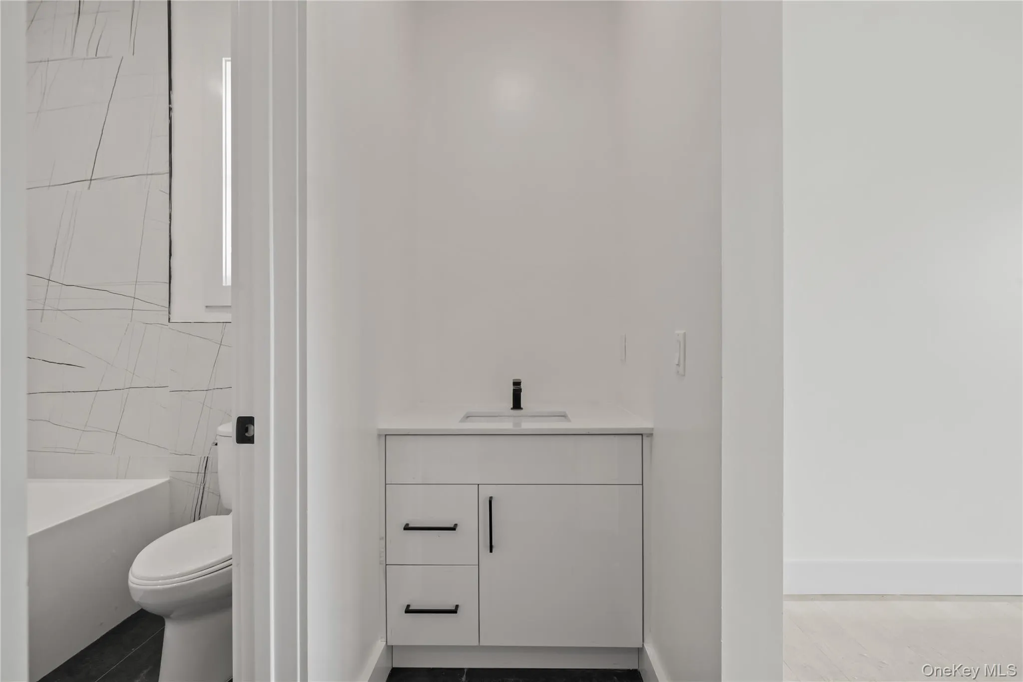 15 Warren Court, Ramapo, NY, 5 Bedrooms Bedrooms, 9 Rooms Rooms,3 BathroomsBathrooms,Residential,For Rent,Warren,0,1001074 15 Warren Court, Ramapo, NY, 5 Bedrooms Bedrooms, 9 Rooms Rooms,3 BathroomsBathrooms,Residential,For Rent,Warren,0,1001074