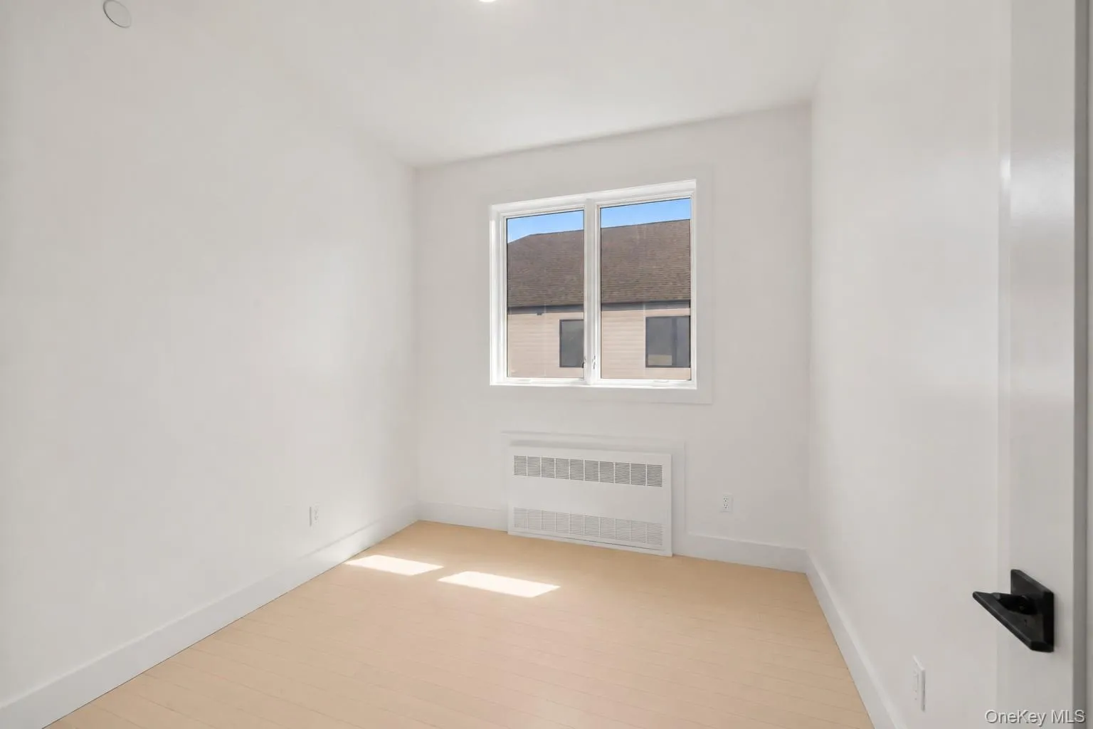 15 Warren Court, Ramapo, NY, 5 Bedrooms Bedrooms, 9 Rooms Rooms,3 BathroomsBathrooms,Residential,For Rent,Warren,0,1001074 15 Warren Court, Ramapo, NY, 5 Bedrooms Bedrooms, 9 Rooms Rooms,3 BathroomsBathrooms,Residential,For Rent,Warren,0,1001074