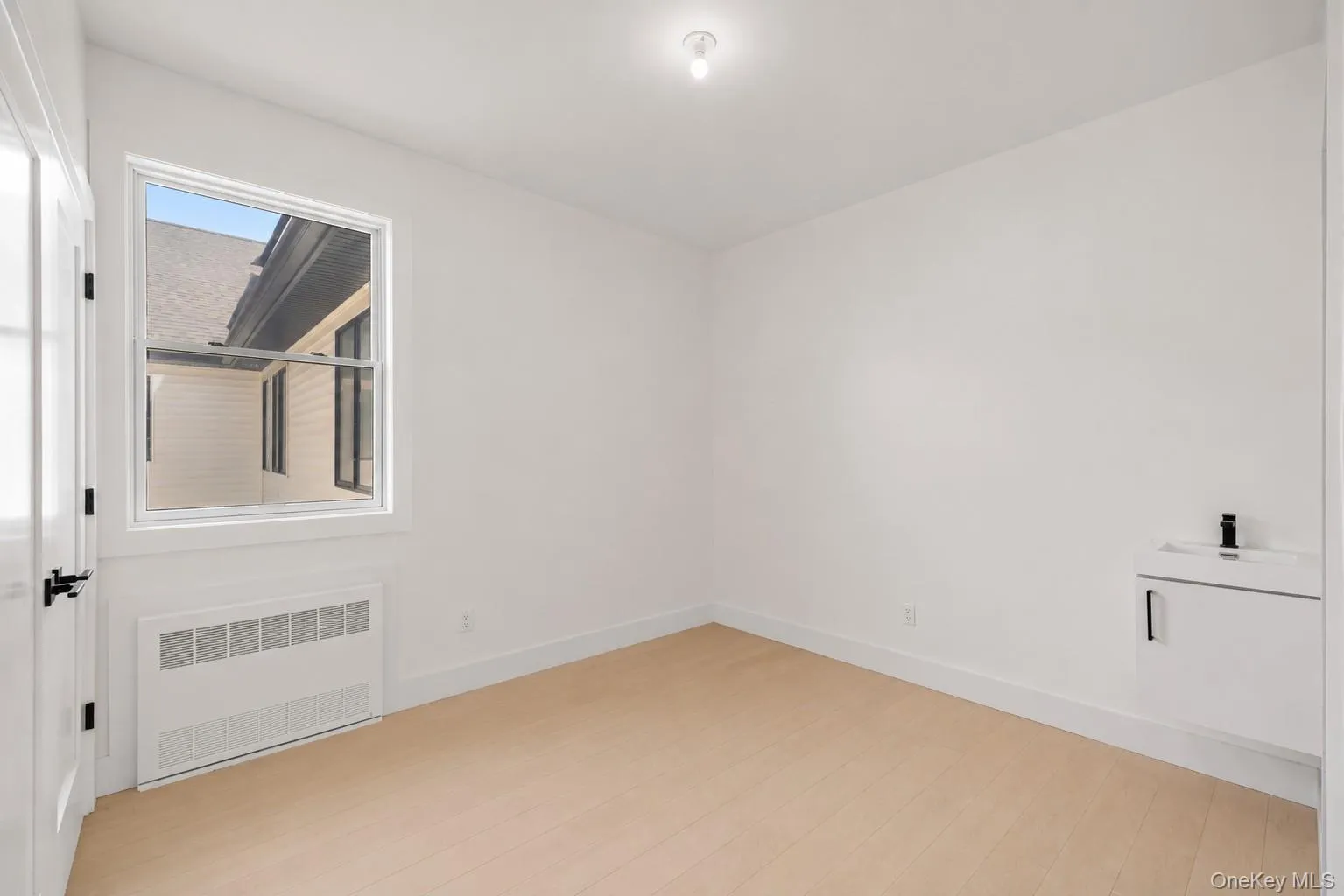 15 Warren Court, Ramapo, NY, 5 Bedrooms Bedrooms, 9 Rooms Rooms,3 BathroomsBathrooms,Residential,For Rent,Warren,0,1001074 15 Warren Court, Ramapo, NY, 5 Bedrooms Bedrooms, 9 Rooms Rooms,3 BathroomsBathrooms,Residential,For Rent,Warren,0,1001074