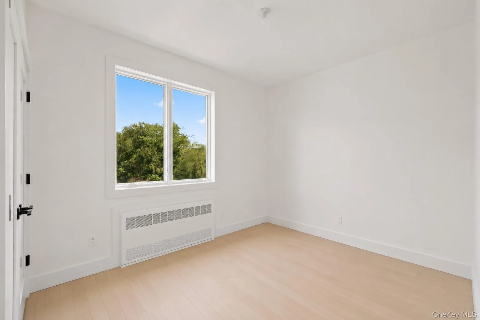 15 Warren Court, Ramapo, NY, 5 Bedrooms Bedrooms, 9 Rooms Rooms,3 BathroomsBathrooms,Residential,For Rent,Warren,0,1001074 15 Warren Court, Ramapo, NY, 5 Bedrooms Bedrooms, 9 Rooms Rooms,3 BathroomsBathrooms,Residential,For Rent,Warren,0,1001074