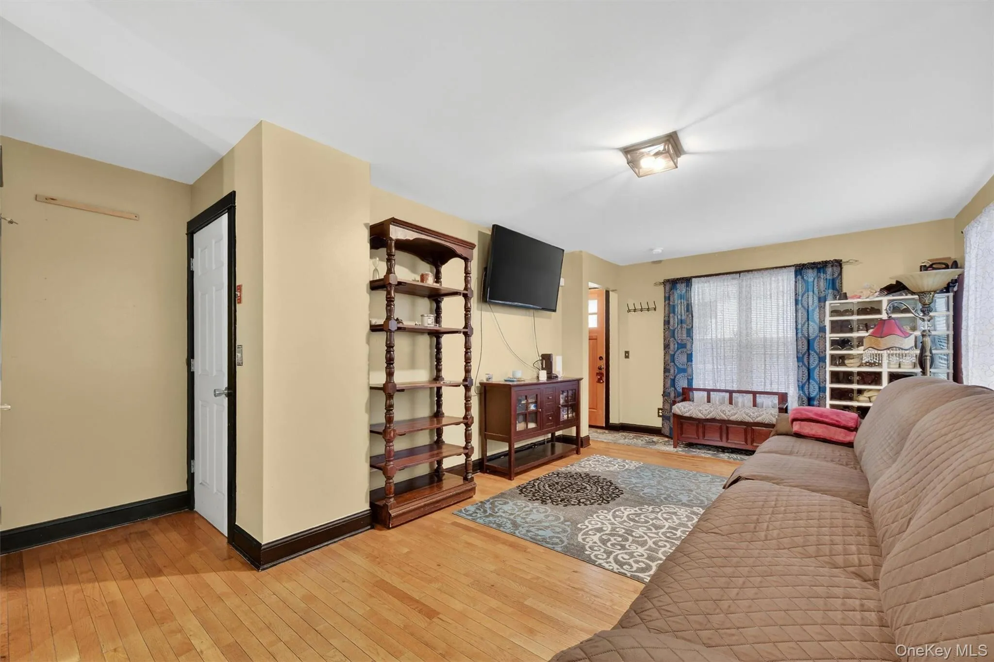 367 1st Street, Newburgh (city), NY, 3 Bedrooms Bedrooms, 10 Rooms Rooms,1 BathroomBathrooms,Residential,For Rent,1st,0,1001075 367 1st Street, Newburgh (city), NY, 3 Bedrooms Bedrooms, 10 Rooms Rooms,1 BathroomBathrooms,Residential,For Rent,1st,0,1001075