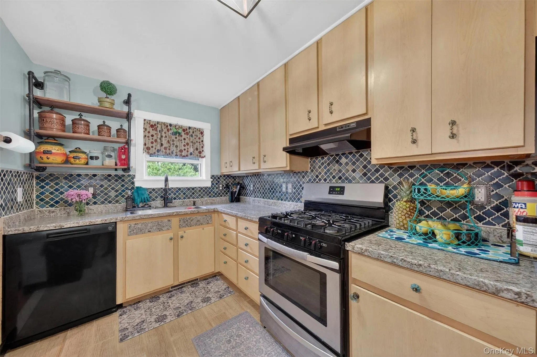 367 1st Street, Newburgh (city), NY, 3 Bedrooms Bedrooms, 10 Rooms Rooms,1 BathroomBathrooms,Residential,For Rent,1st,0,1001075 367 1st Street, Newburgh (city), NY, 3 Bedrooms Bedrooms, 10 Rooms Rooms,1 BathroomBathrooms,Residential,For Rent,1st,0,1001075