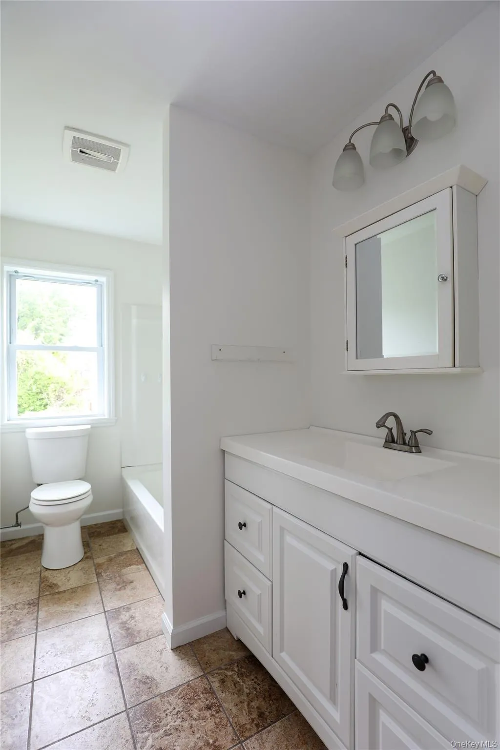 22 Apple Street, Kingston, NY, 2 Bedrooms Bedrooms, 4 Rooms Rooms,1 BathroomBathrooms,Residential,For Rent,Apple,0,1001081 22 Apple Street, Kingston, NY, 2 Bedrooms Bedrooms, 4 Rooms Rooms,1 BathroomBathrooms,Residential,For Rent,Apple,0,1001081