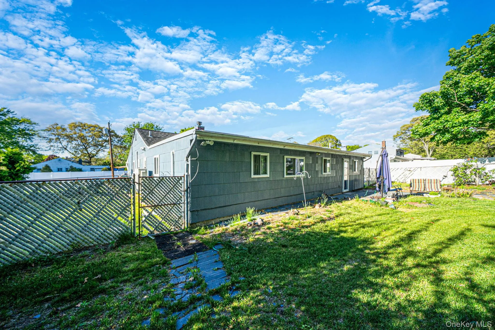 22 Anne Drive, Brookhaven, NY, 3 Bedrooms Bedrooms, 8 Rooms Rooms,2 BathroomsBathrooms,Residential,For Rent,Anne,0,1001086 22 Anne Drive, Brookhaven, NY, 3 Bedrooms Bedrooms, 8 Rooms Rooms,2 BathroomsBathrooms,Residential,For Rent,Anne,0,1001086