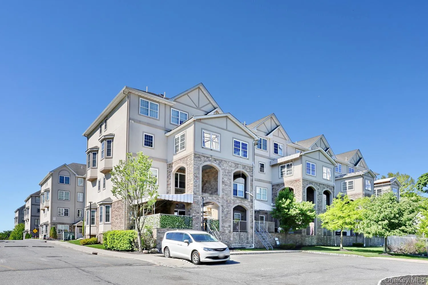 1302 Parkview Drive, Ramapo, NY, 4 Bedrooms Bedrooms, 7 Rooms Rooms,2 BathroomsBathrooms,Residential Sale,For Rent,Parkview,0,1001091 1302 Parkview Drive, Ramapo, NY, 4 Bedrooms Bedrooms, 7 Rooms Rooms,2 BathroomsBathrooms,Residential Sale,For Rent,Parkview,0,1001091