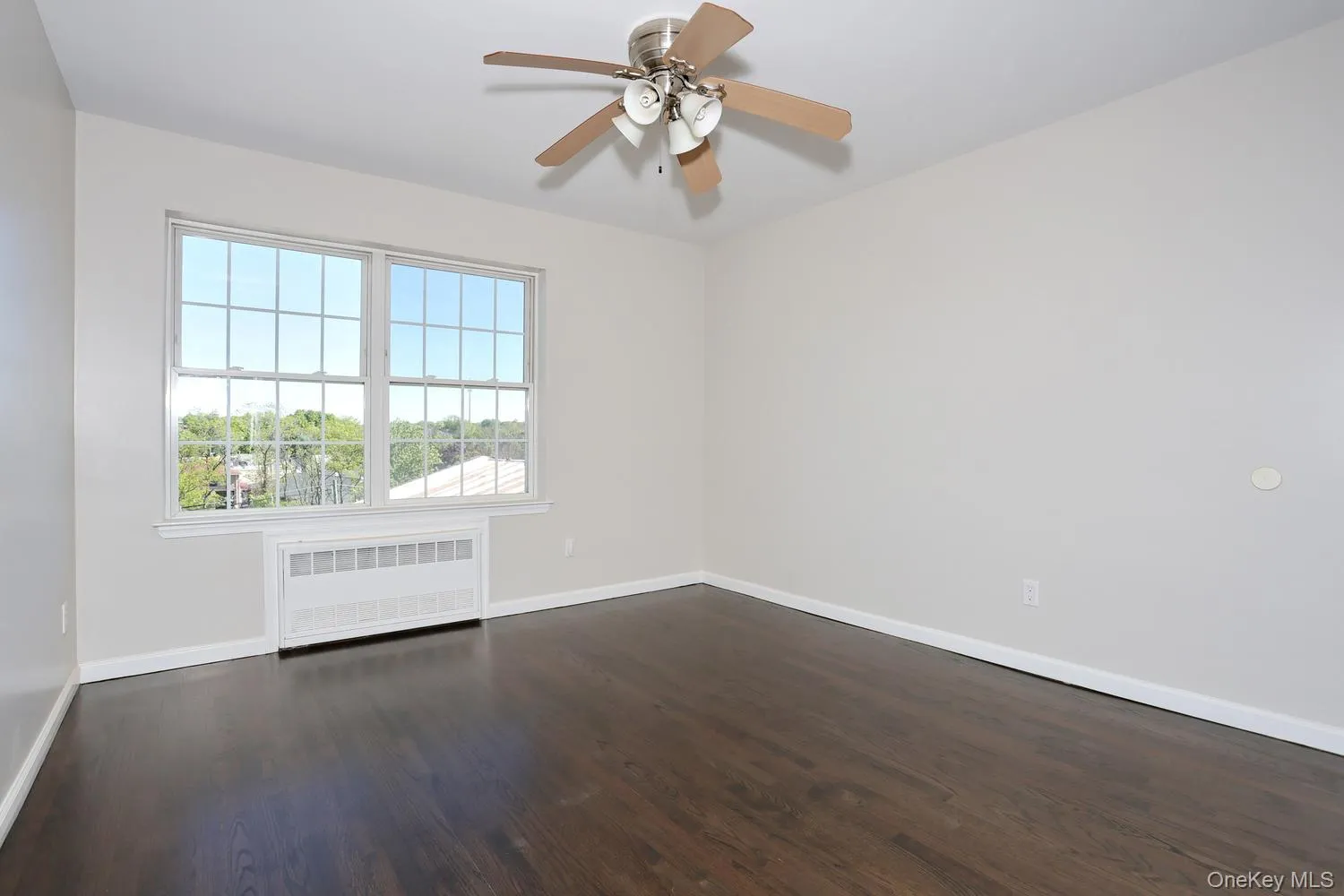 1302 Parkview Drive, Ramapo, NY, 4 Bedrooms Bedrooms, 7 Rooms Rooms,2 BathroomsBathrooms,Residential Sale,For Rent,Parkview,0,1001091 1302 Parkview Drive, Ramapo, NY, 4 Bedrooms Bedrooms, 7 Rooms Rooms,2 BathroomsBathrooms,Residential Sale,For Rent,Parkview,0,1001091