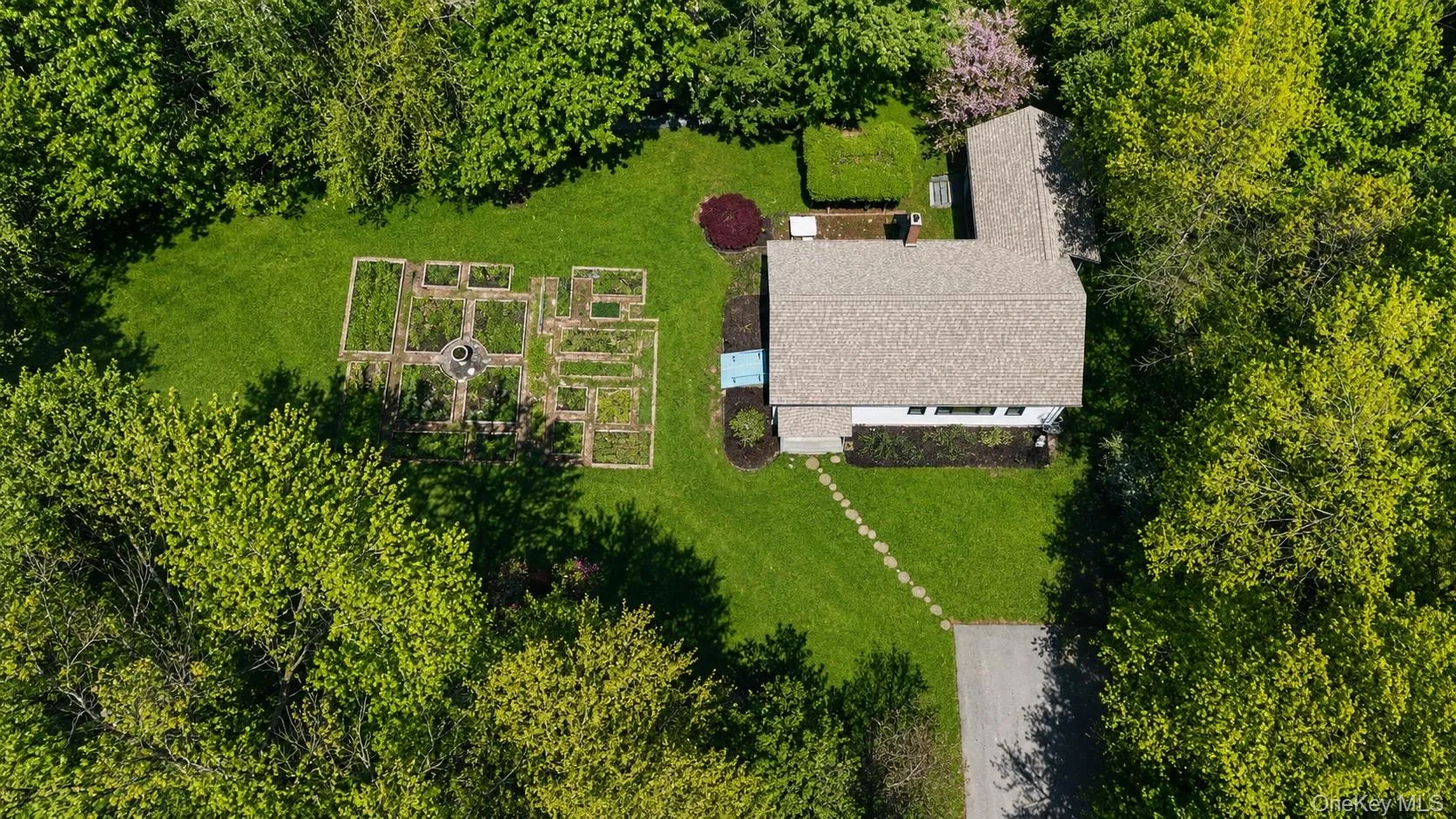 4 Clove Branch Road, East Fishkill, NY, 1 Bedroom Bedrooms, 4 Rooms Rooms,1 BathroomBathrooms,Residential,For Rent,Clove Branch,0,1001093 4 Clove Branch Road, East Fishkill, NY, 1 Bedroom Bedrooms, 4 Rooms Rooms,1 BathroomBathrooms,Residential,For Rent,Clove Branch,0,1001093