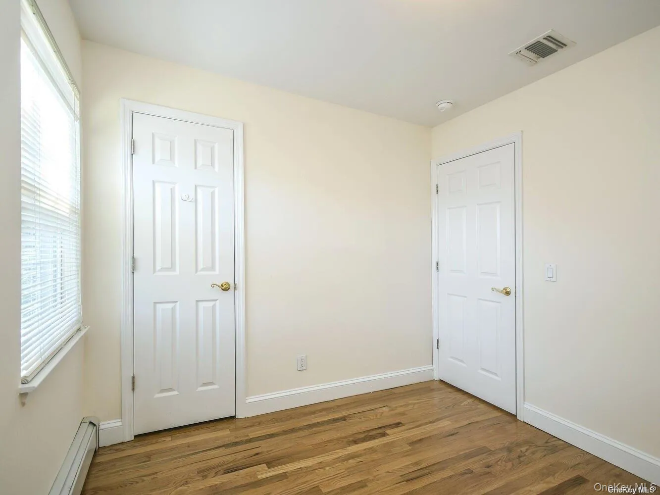 34 Firwood Road, North Hempstead, NY, 4 Bedrooms Bedrooms, 7 Rooms Rooms,2 BathroomsBathrooms,Residential Lease,For Rent,Firwood,0,1001098 34 Firwood Road, North Hempstead, NY, 4 Bedrooms Bedrooms, 7 Rooms Rooms,2 BathroomsBathrooms,Residential Lease,For Rent,Firwood,0,1001098