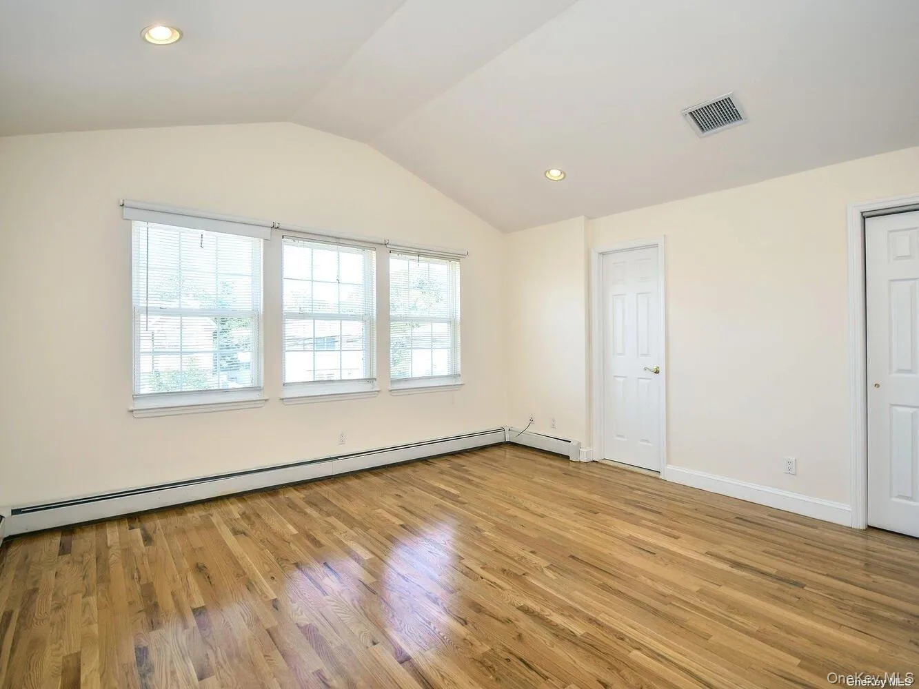 34 Firwood Road, North Hempstead, NY, 4 Bedrooms Bedrooms, 7 Rooms Rooms,2 BathroomsBathrooms,Residential Lease,For Rent,Firwood,0,1001098 34 Firwood Road, North Hempstead, NY, 4 Bedrooms Bedrooms, 7 Rooms Rooms,2 BathroomsBathrooms,Residential Lease,For Rent,Firwood,0,1001098