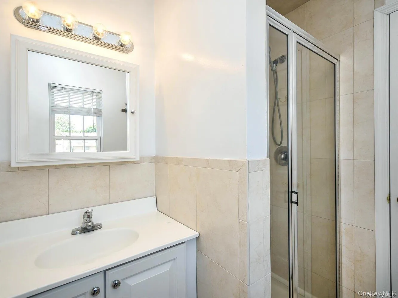 34 Firwood Road, North Hempstead, NY, 4 Bedrooms Bedrooms, 7 Rooms Rooms,2 BathroomsBathrooms,Residential Lease,For Rent,Firwood,0,1001098 34 Firwood Road, North Hempstead, NY, 4 Bedrooms Bedrooms, 7 Rooms Rooms,2 BathroomsBathrooms,Residential Lease,For Rent,Firwood,0,1001098