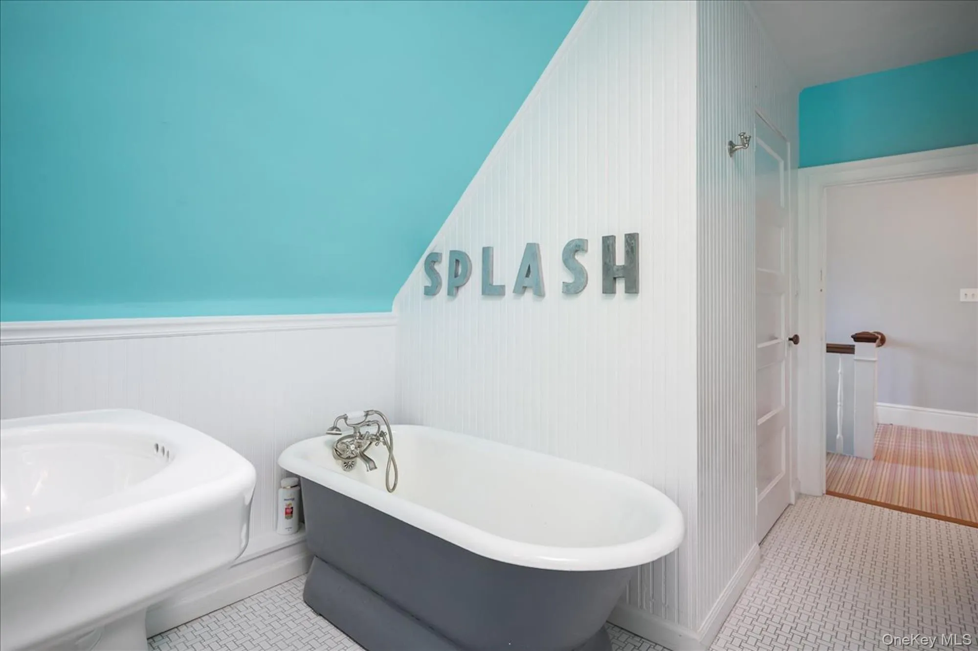 3rd floor bath 3rd floor bath