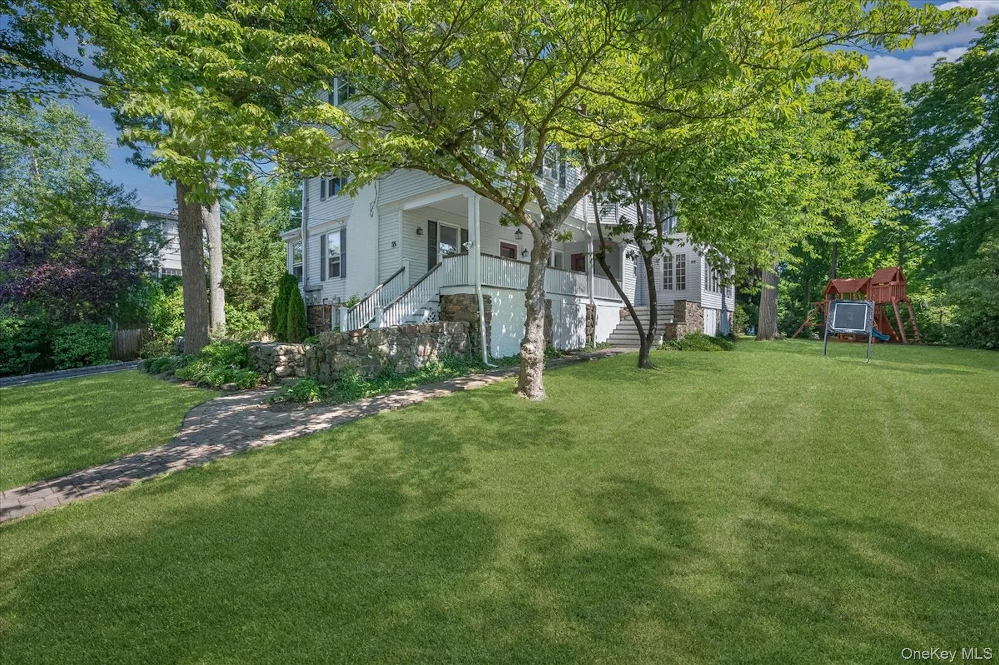 55-57 Chatsworth Avenue, Mamaroneck, NY, 3 Bedrooms Bedrooms, 7 Rooms Rooms,2 BathroomsBathrooms,Residential Lease,For Rent,Chatsworth,0,1001099 55-57 Chatsworth Avenue, Mamaroneck, NY, 3 Bedrooms Bedrooms, 7 Rooms Rooms,2 BathroomsBathrooms,Residential Lease,For Rent,Chatsworth,0,1001099
