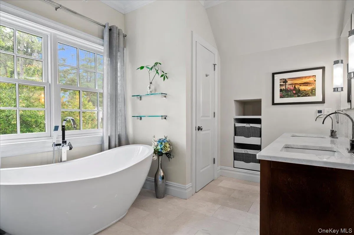 7 Harcourt Road, Scarsdale, NY, 6 Bedrooms Bedrooms, 11 Rooms Rooms,5 BathroomsBathrooms,Residential Lease,For Rent,Harcourt,0,1001102 7 Harcourt Road, Scarsdale, NY, 6 Bedrooms Bedrooms, 11 Rooms Rooms,5 BathroomsBathrooms,Residential Lease,For Rent,Harcourt,0,1001102