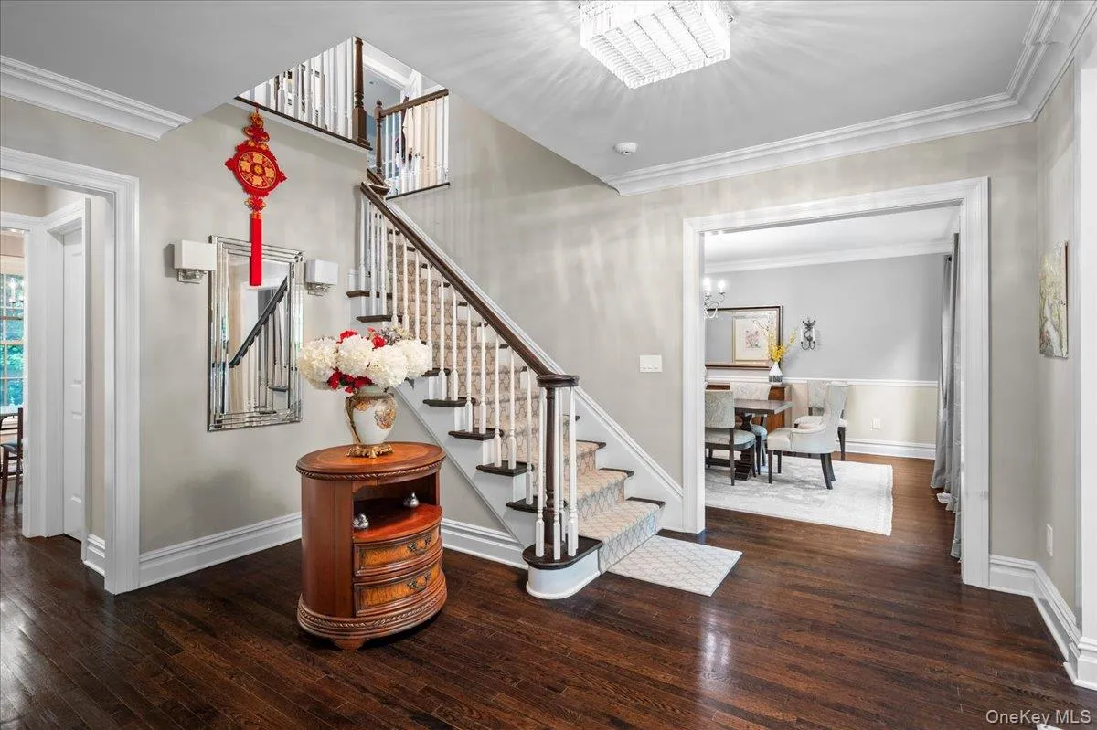 View of the spacious and grand entrance foyer. View of the spacious and grand entrance foyer.