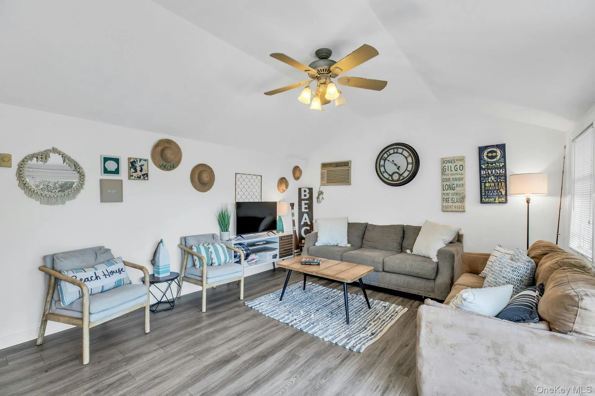 121 Lowell Road, Islip, NY, 4 Bedrooms Bedrooms, 9 Rooms Rooms,2 BathroomsBathrooms,Residential,For Rent,Lowell,0,1001107 121 Lowell Road, Islip, NY, 4 Bedrooms Bedrooms, 9 Rooms Rooms,2 BathroomsBathrooms,Residential,For Rent,Lowell,0,1001107
