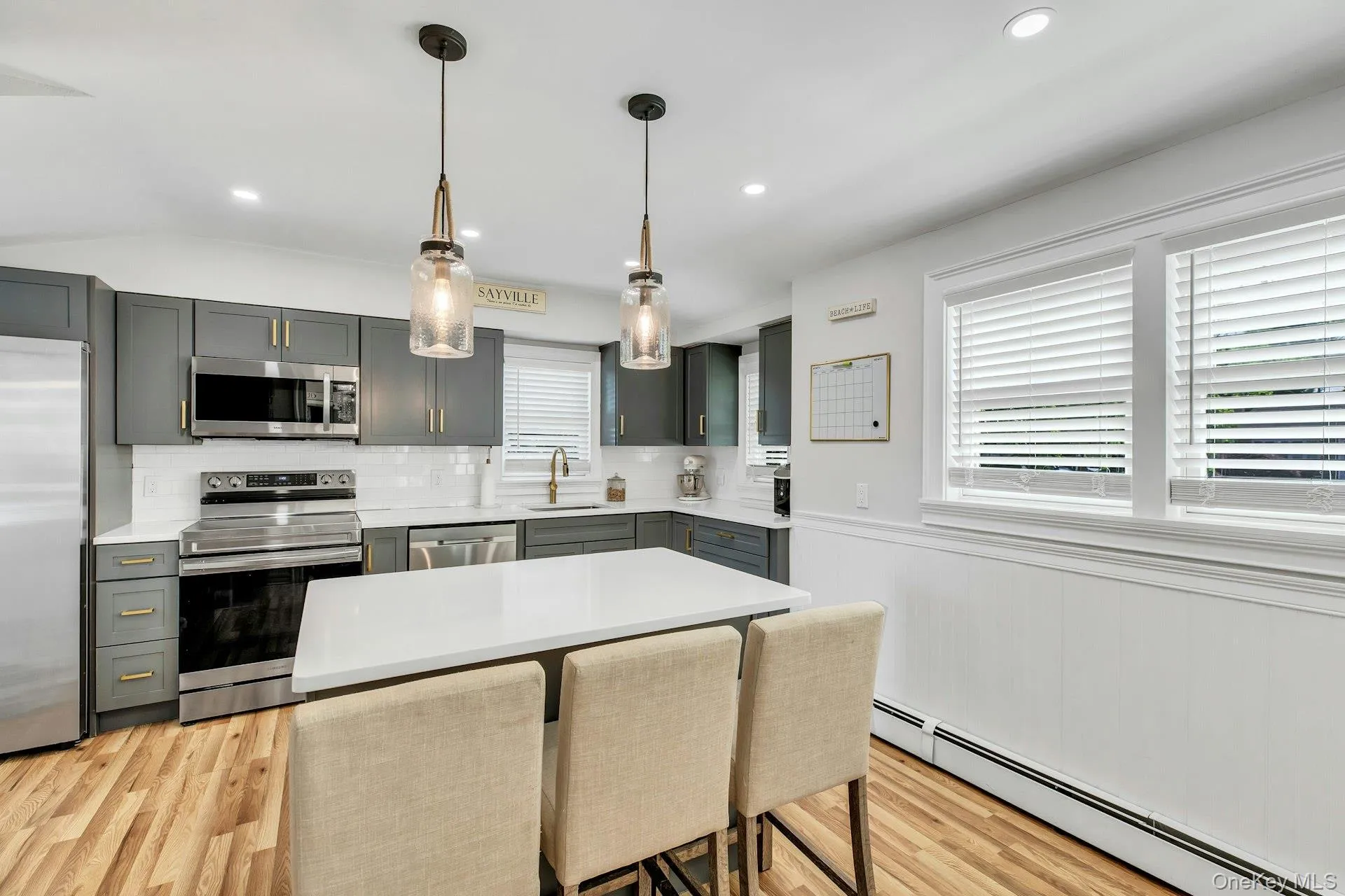 121 Lowell Road, Islip, NY, 4 Bedrooms Bedrooms, 9 Rooms Rooms,2 BathroomsBathrooms,Residential,For Rent,Lowell,0,1001107 121 Lowell Road, Islip, NY, 4 Bedrooms Bedrooms, 9 Rooms Rooms,2 BathroomsBathrooms,Residential,For Rent,Lowell,0,1001107
