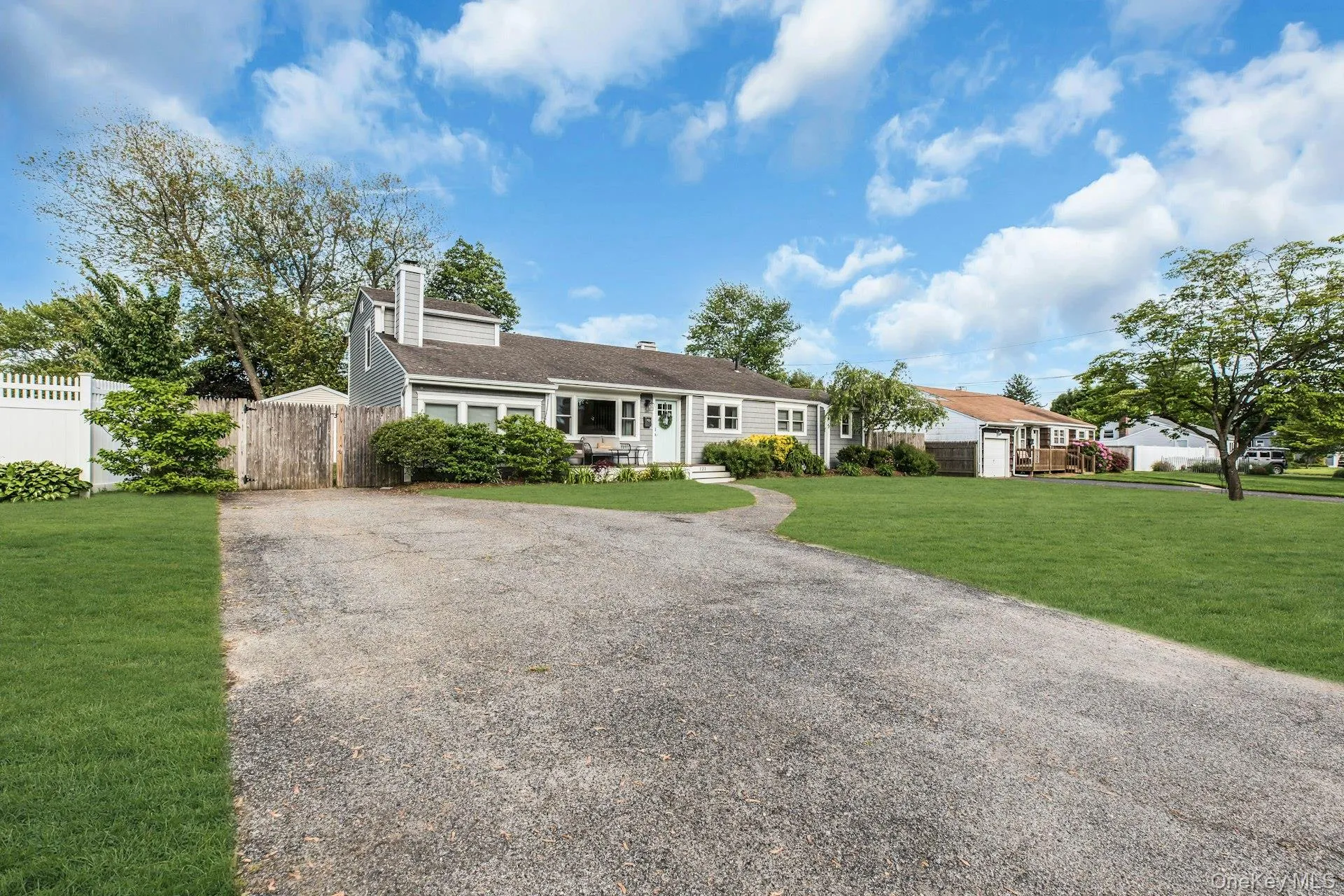 121 Lowell Road, Islip, NY, 4 Bedrooms Bedrooms, 9 Rooms Rooms,2 BathroomsBathrooms,Residential,For Rent,Lowell,0,1001107 121 Lowell Road, Islip, NY, 4 Bedrooms Bedrooms, 9 Rooms Rooms,2 BathroomsBathrooms,Residential,For Rent,Lowell,0,1001107