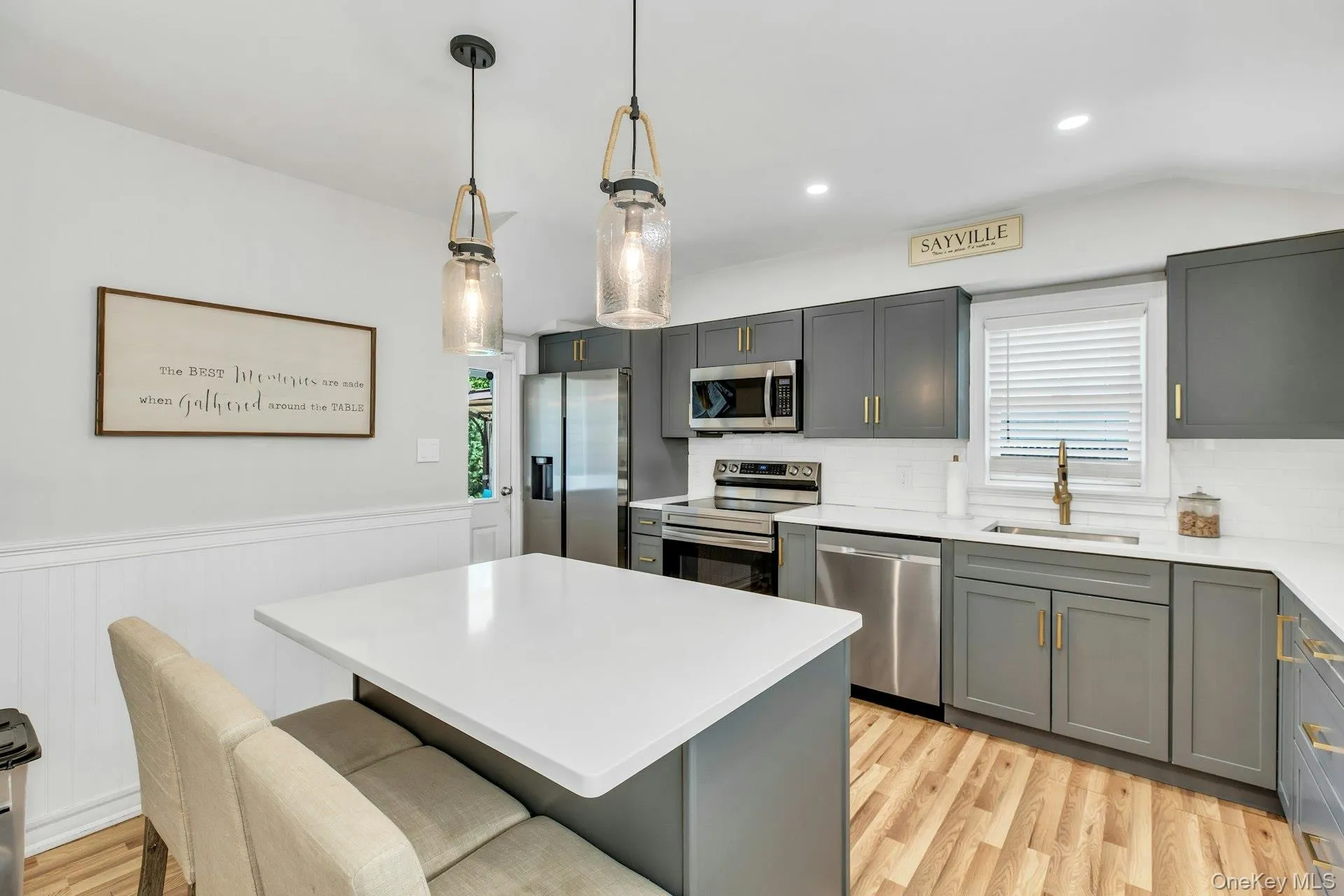 121 Lowell Road, Islip, NY, 4 Bedrooms Bedrooms, 9 Rooms Rooms,2 BathroomsBathrooms,Residential,For Rent,Lowell,0,1001107 121 Lowell Road, Islip, NY, 4 Bedrooms Bedrooms, 9 Rooms Rooms,2 BathroomsBathrooms,Residential,For Rent,Lowell,0,1001107