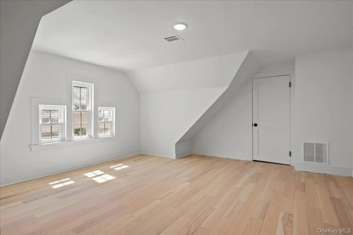 101 1st Avenue, Orangetown, NY, 3 Bedrooms Bedrooms, 8 Rooms Rooms,2 BathroomsBathrooms,Residential Lease,For Rent,1st,0,1001110 101 1st Avenue, Orangetown, NY, 3 Bedrooms Bedrooms, 8 Rooms Rooms,2 BathroomsBathrooms,Residential Lease,For Rent,1st,0,1001110