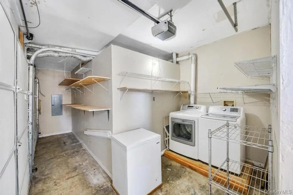 48 Grove Street, Oyster Bay, NY, 4 Bedrooms Bedrooms, 12 Rooms Rooms,4 BathroomsBathrooms,Residential Sale,For Rent,Grove,0,1001111 48 Grove Street, Oyster Bay, NY, 4 Bedrooms Bedrooms, 12 Rooms Rooms,4 BathroomsBathrooms,Residential Sale,For Rent,Grove,0,1001111