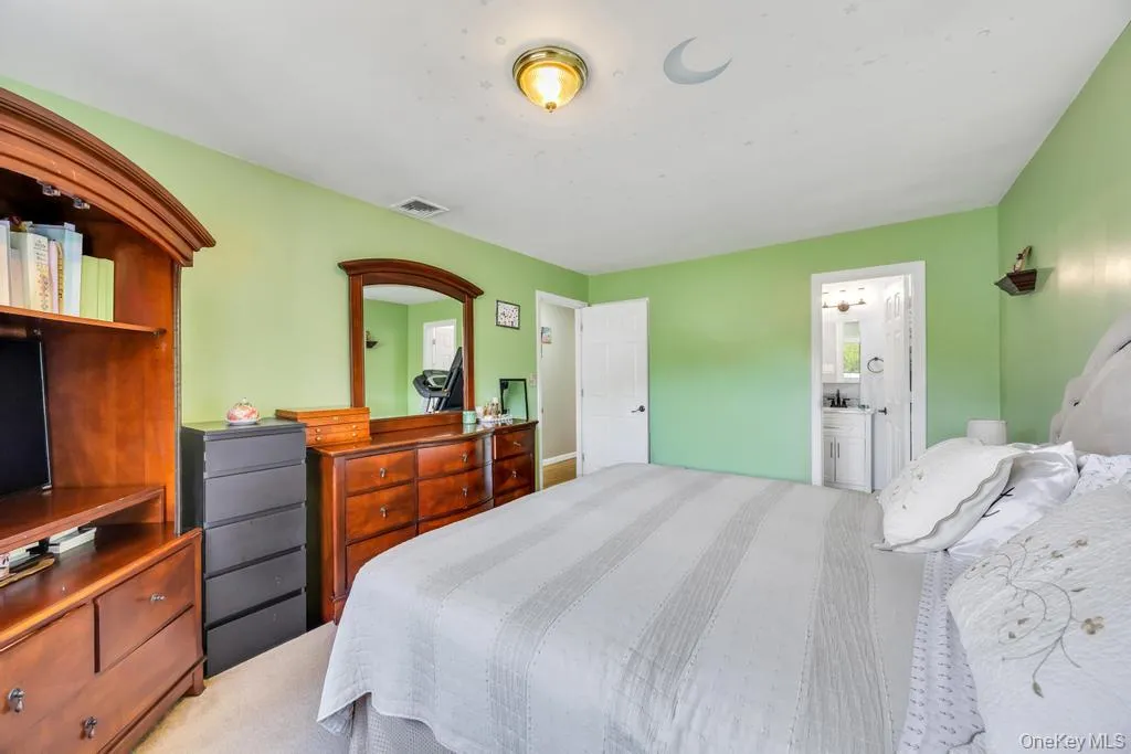 48 Grove Street, Oyster Bay, NY, 4 Bedrooms Bedrooms, 12 Rooms Rooms,4 BathroomsBathrooms,Residential Sale,For Rent,Grove,0,1001111 48 Grove Street, Oyster Bay, NY, 4 Bedrooms Bedrooms, 12 Rooms Rooms,4 BathroomsBathrooms,Residential Sale,For Rent,Grove,0,1001111