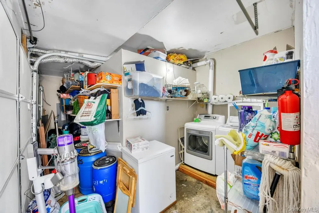48 Grove Street, Oyster Bay, NY, 4 Bedrooms Bedrooms, 12 Rooms Rooms,4 BathroomsBathrooms,Residential Sale,For Rent,Grove,0,1001111 48 Grove Street, Oyster Bay, NY, 4 Bedrooms Bedrooms, 12 Rooms Rooms,4 BathroomsBathrooms,Residential Sale,For Rent,Grove,0,1001111