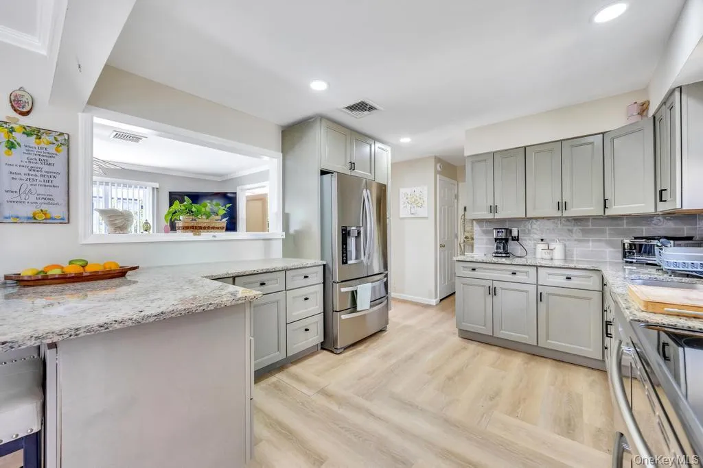 48 Grove Street, Oyster Bay, NY, 4 Bedrooms Bedrooms, 12 Rooms Rooms,4 BathroomsBathrooms,Residential Sale,For Rent,Grove,0,1001111 48 Grove Street, Oyster Bay, NY, 4 Bedrooms Bedrooms, 12 Rooms Rooms,4 BathroomsBathrooms,Residential Sale,For Rent,Grove,0,1001111