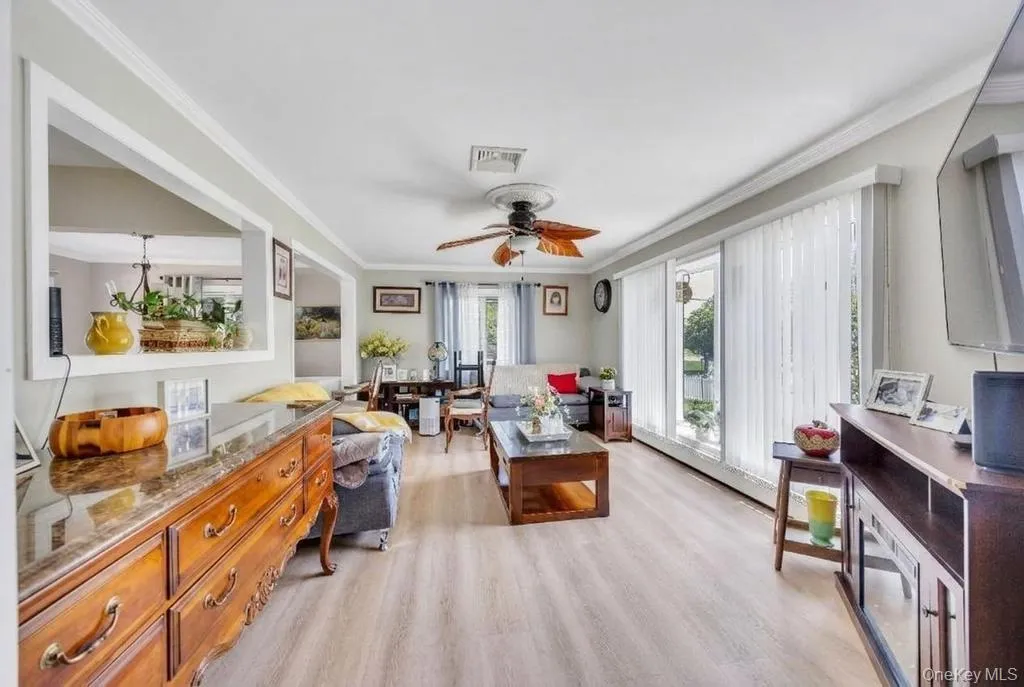 48 Grove Street, Oyster Bay, NY, 4 Bedrooms Bedrooms, 12 Rooms Rooms,4 BathroomsBathrooms,Residential Sale,For Rent,Grove,0,1001111 48 Grove Street, Oyster Bay, NY, 4 Bedrooms Bedrooms, 12 Rooms Rooms,4 BathroomsBathrooms,Residential Sale,For Rent,Grove,0,1001111