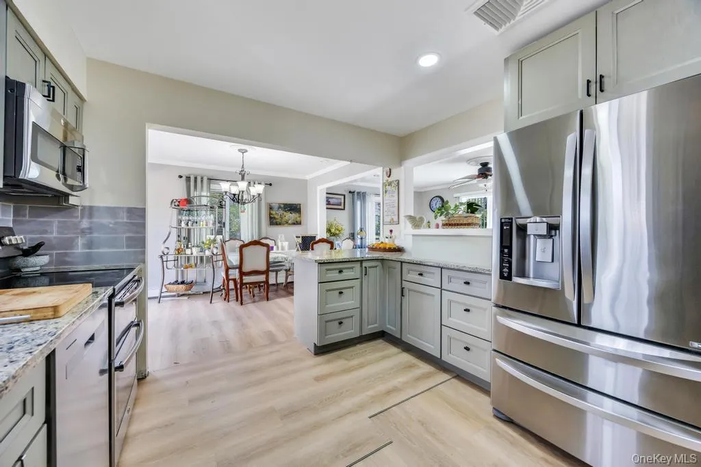 48 Grove Street, Oyster Bay, NY, 4 Bedrooms Bedrooms, 12 Rooms Rooms,4 BathroomsBathrooms,Residential Sale,For Rent,Grove,0,1001111 48 Grove Street, Oyster Bay, NY, 4 Bedrooms Bedrooms, 12 Rooms Rooms,4 BathroomsBathrooms,Residential Sale,For Rent,Grove,0,1001111