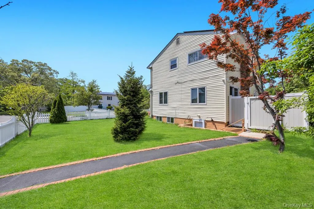 48 Grove Street, Oyster Bay, NY, 4 Bedrooms Bedrooms, 12 Rooms Rooms,4 BathroomsBathrooms,Residential Sale,For Rent,Grove,0,1001111 48 Grove Street, Oyster Bay, NY, 4 Bedrooms Bedrooms, 12 Rooms Rooms,4 BathroomsBathrooms,Residential Sale,For Rent,Grove,0,1001111