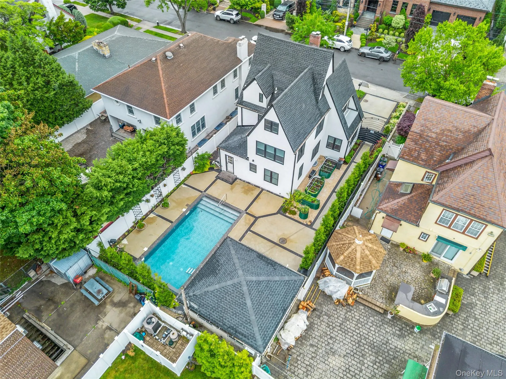29-40 214th Street, New York, NY, 4 Bedrooms Bedrooms, 11 Rooms Rooms,4 BathroomsBathrooms,Residential,For Rent,214th,0,1001115 29-40 214th Street, New York, NY, 4 Bedrooms Bedrooms, 11 Rooms Rooms,4 BathroomsBathrooms,Residential,For Rent,214th,0,1001115